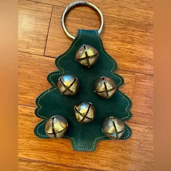 VTG Large Leather Green Tree with Brass Bells Sleigh Bell Door Hanger - Picture 1 of 5